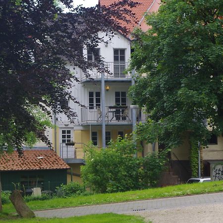 Ferien-Wohnung Am Menzer-Park Неккаргемюнд Экстерьер фото